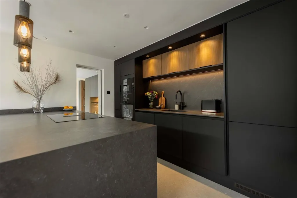 Leydon Close, Rotherhithe, SE16, photo 16
