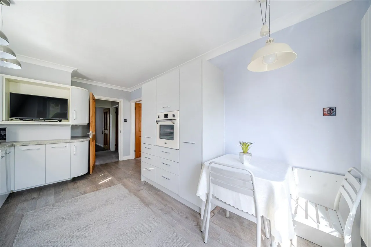 Royds Lane, Rothwell, LS26, photo 13