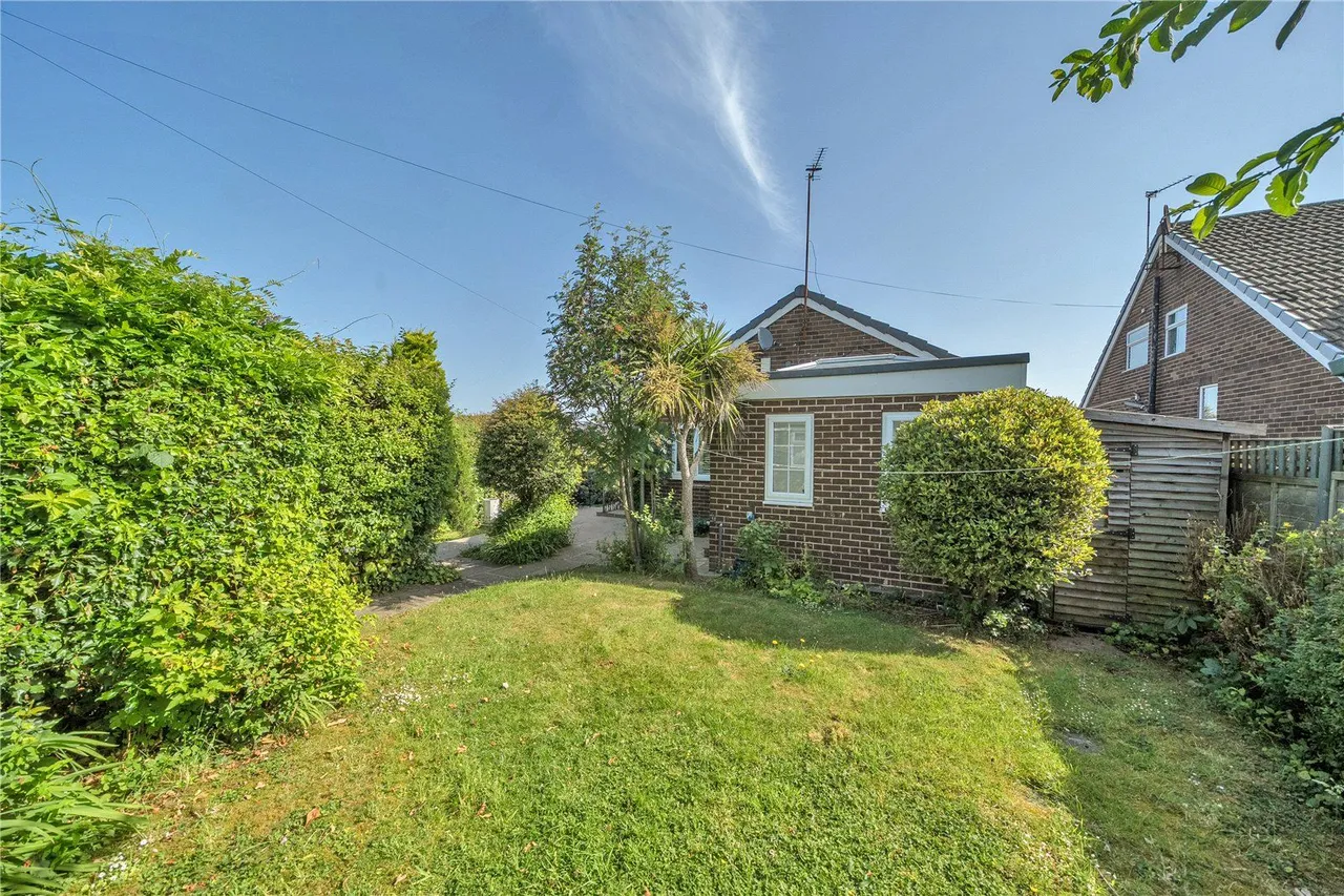 Royds Lane, Rothwell, LS26, photo 8