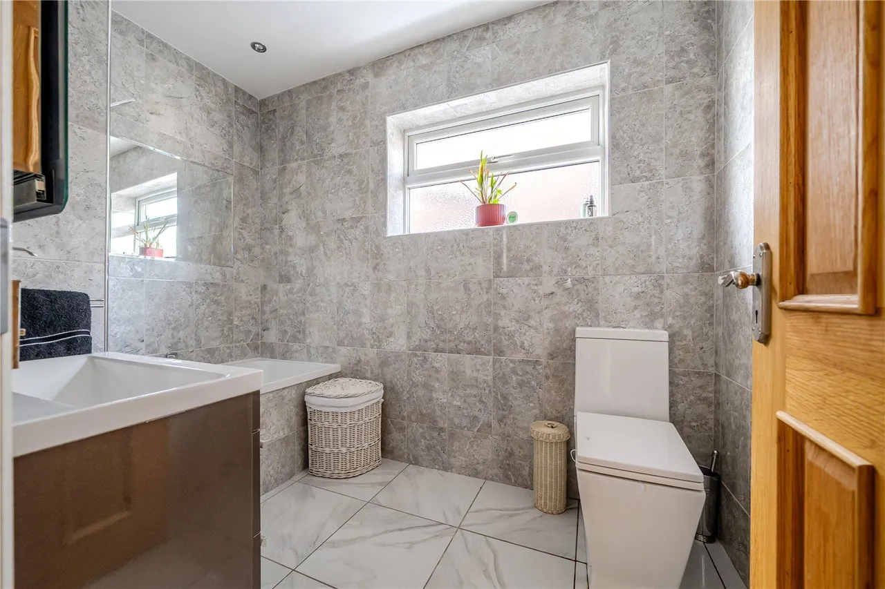Royds Lane, Rothwell, LS26, photo 4