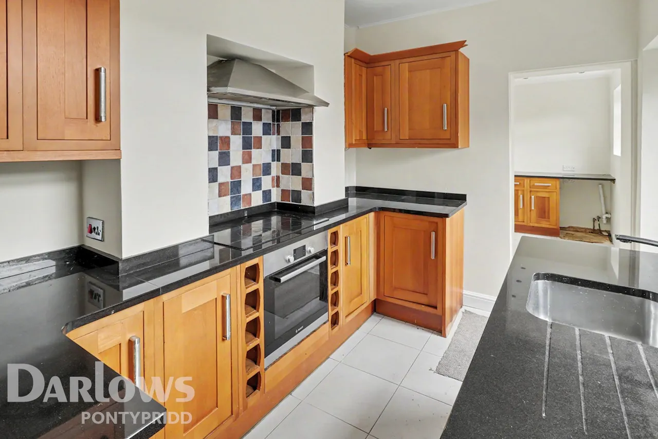 Llantrisant, Pontyclun, photo 4