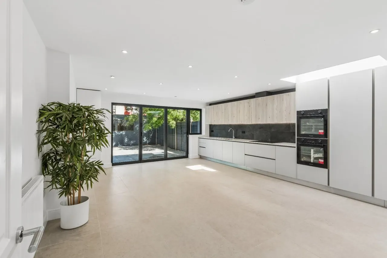 Raleigh Road, Haringay, photo 6