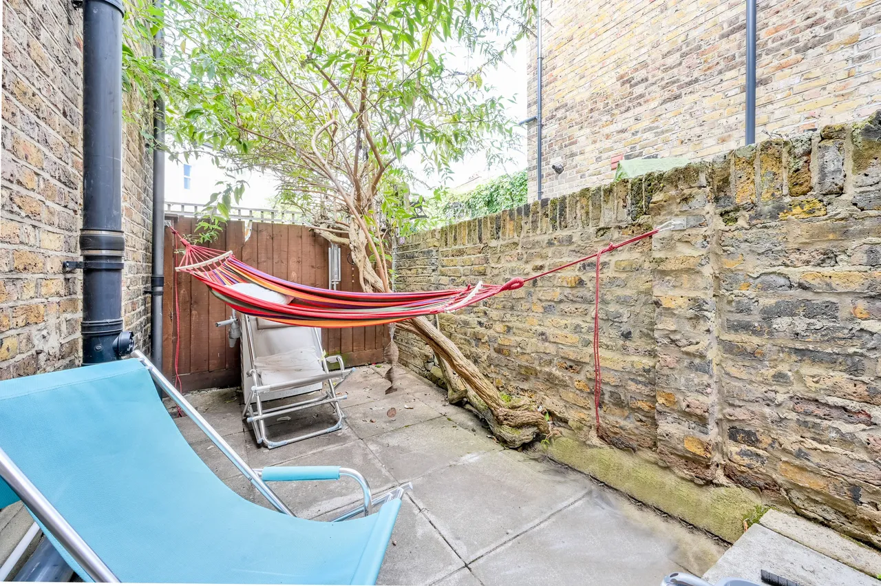 64a Hadyn Park Road, London, photo 8