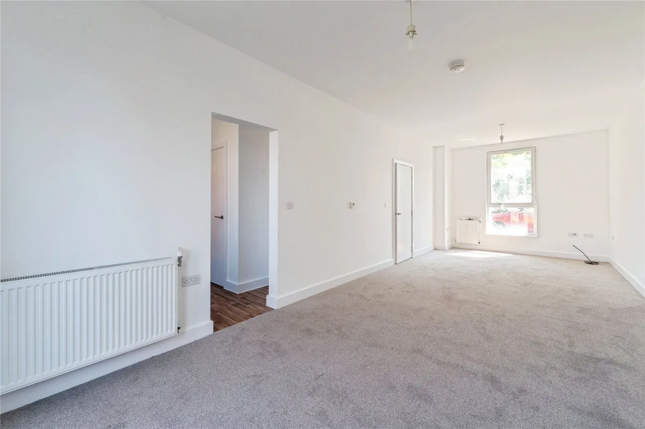 St. Chads Road, Tilbury, Essex, RM18, photo 8