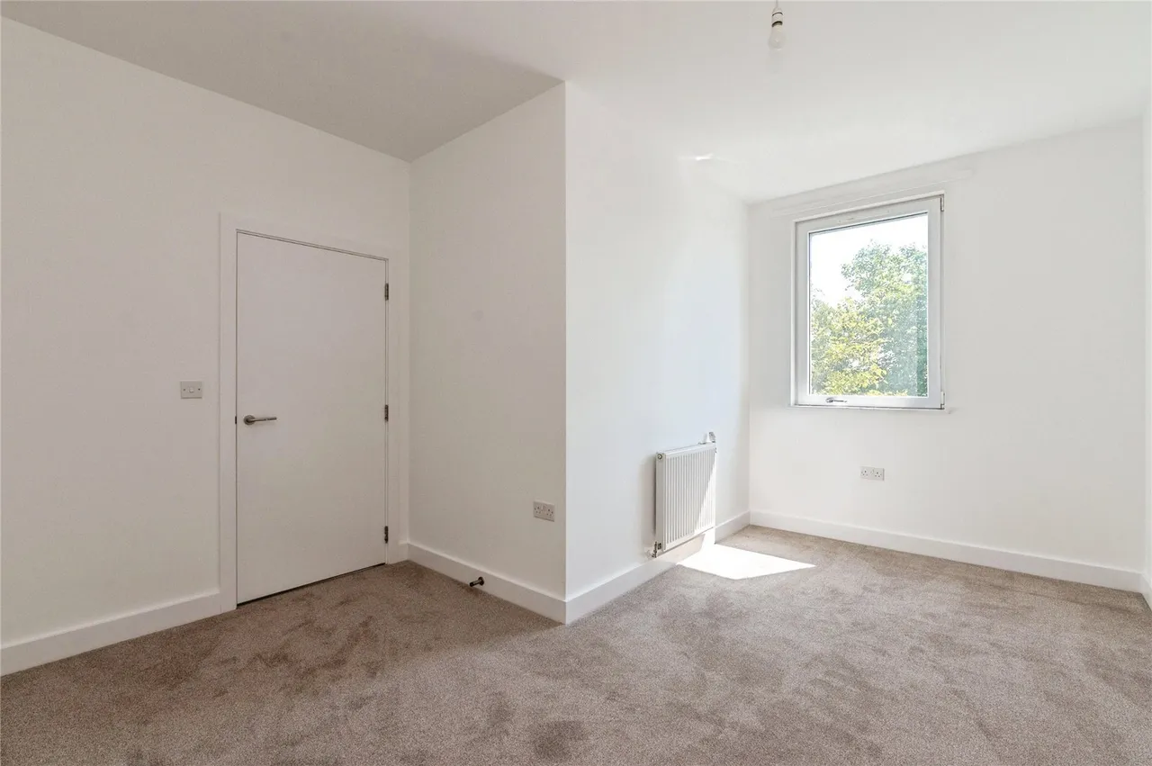 St. Chads Road, Tilbury, Essex, RM18, photo 17