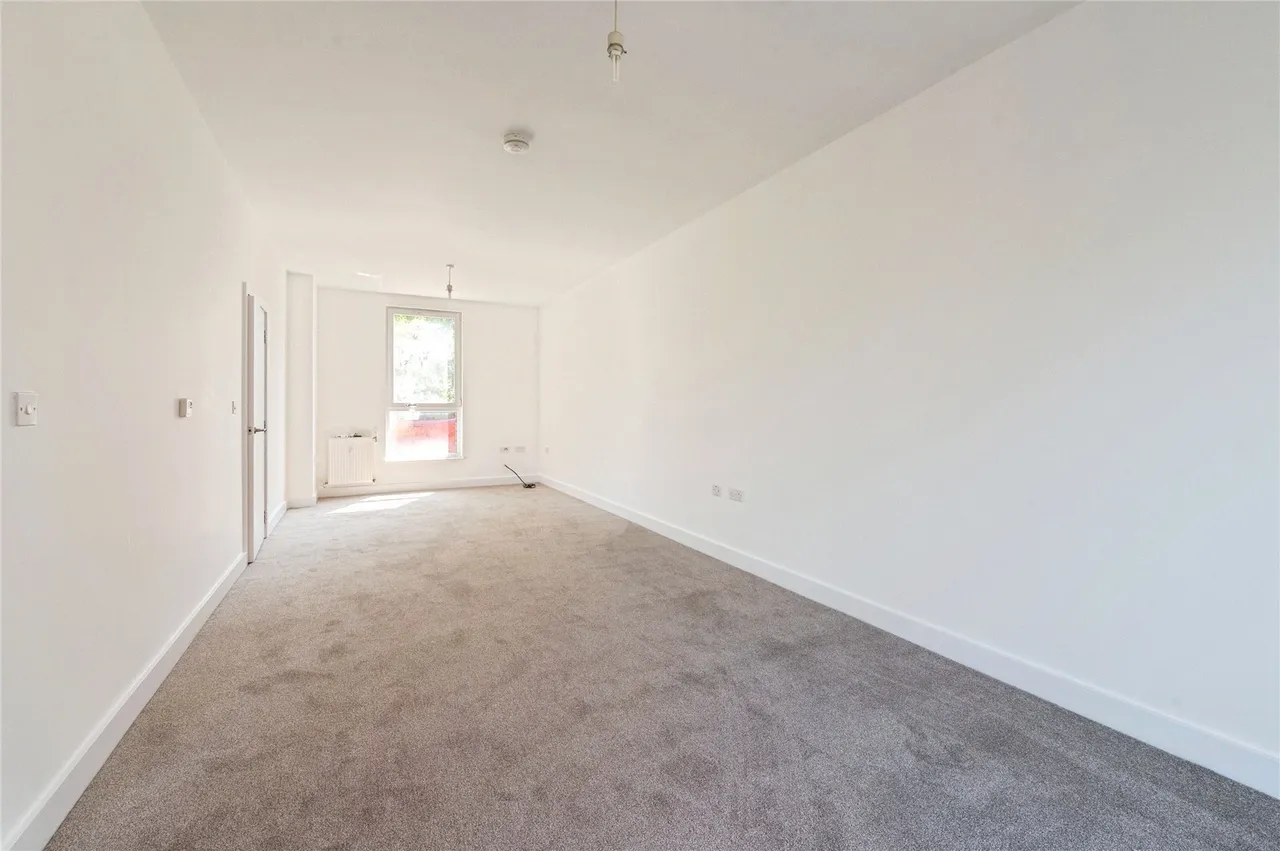 St. Chads Road, Tilbury, Essex, RM18, photo 9