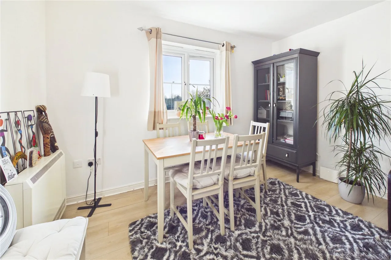 London Road, Newbury, RG14, photo 12