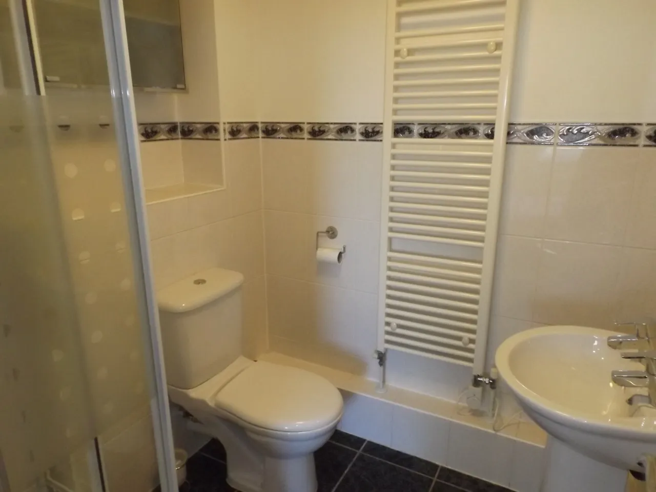 Winchester Road, SO16, photo 9
