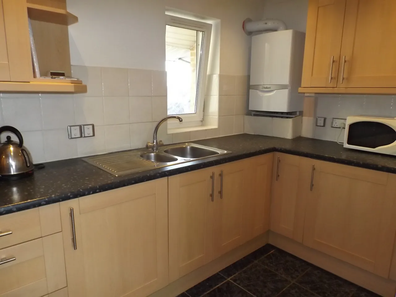 Winchester Road, SO16, photo 6
