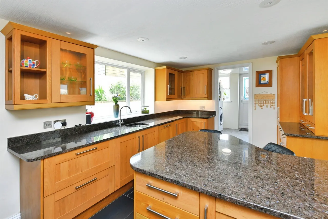 North Road, Saltash, PL12, photo 6