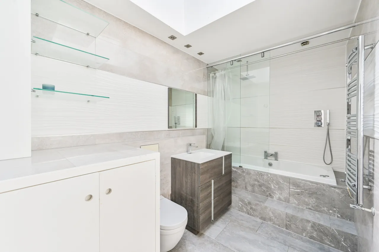 Flat 7, 121 Sutherland Avenue, London, photo 8