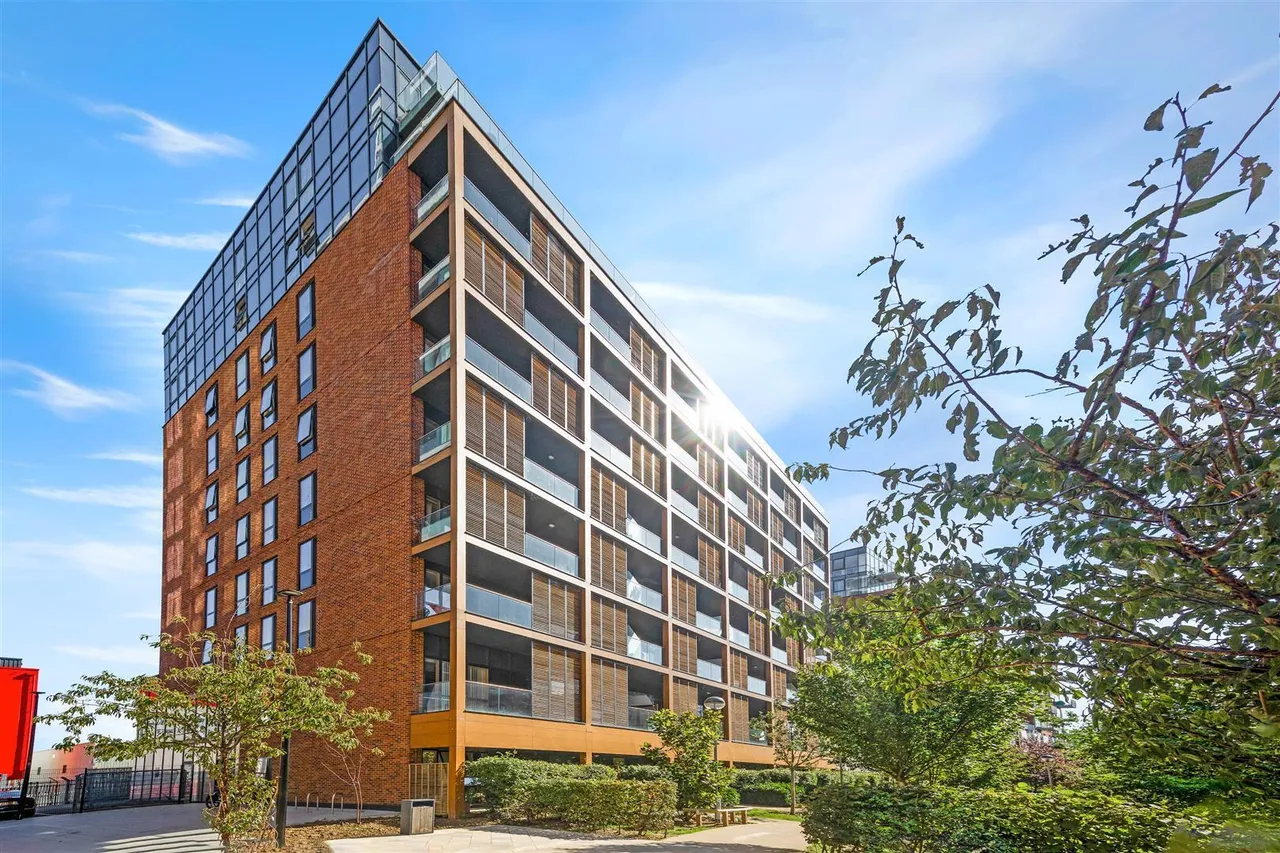 Barry Blandford Way, Bow, E3, photo 4