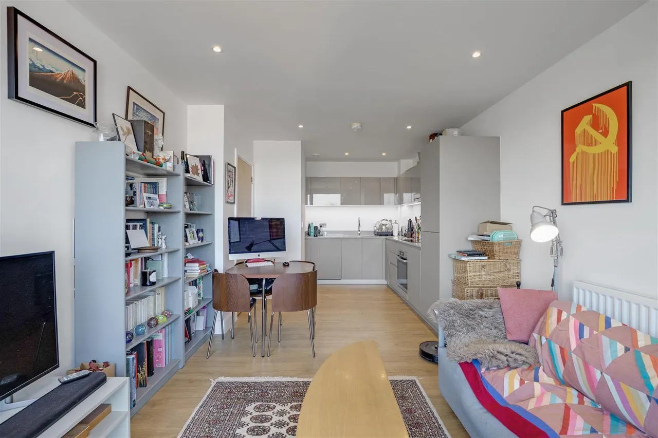 Barry Blandford Way, Bow, E3, photo 5