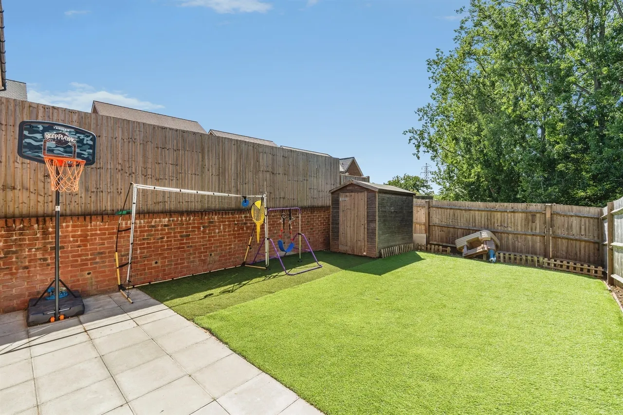 Battenberg Close, Romsey, SO51, photo 12