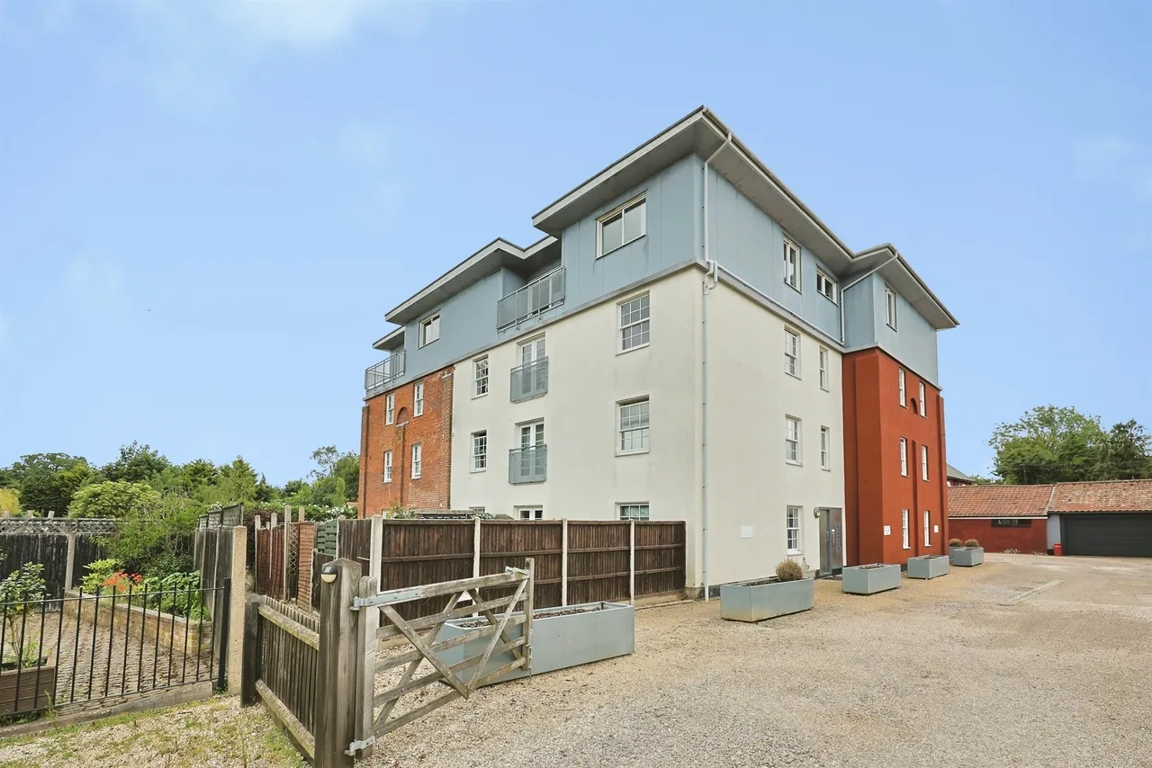 Station Road, Yaxham, Dereham, photo 11