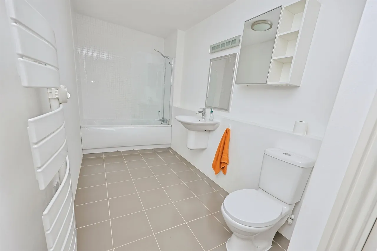 Station Road, Yaxham, Dereham, photo 9