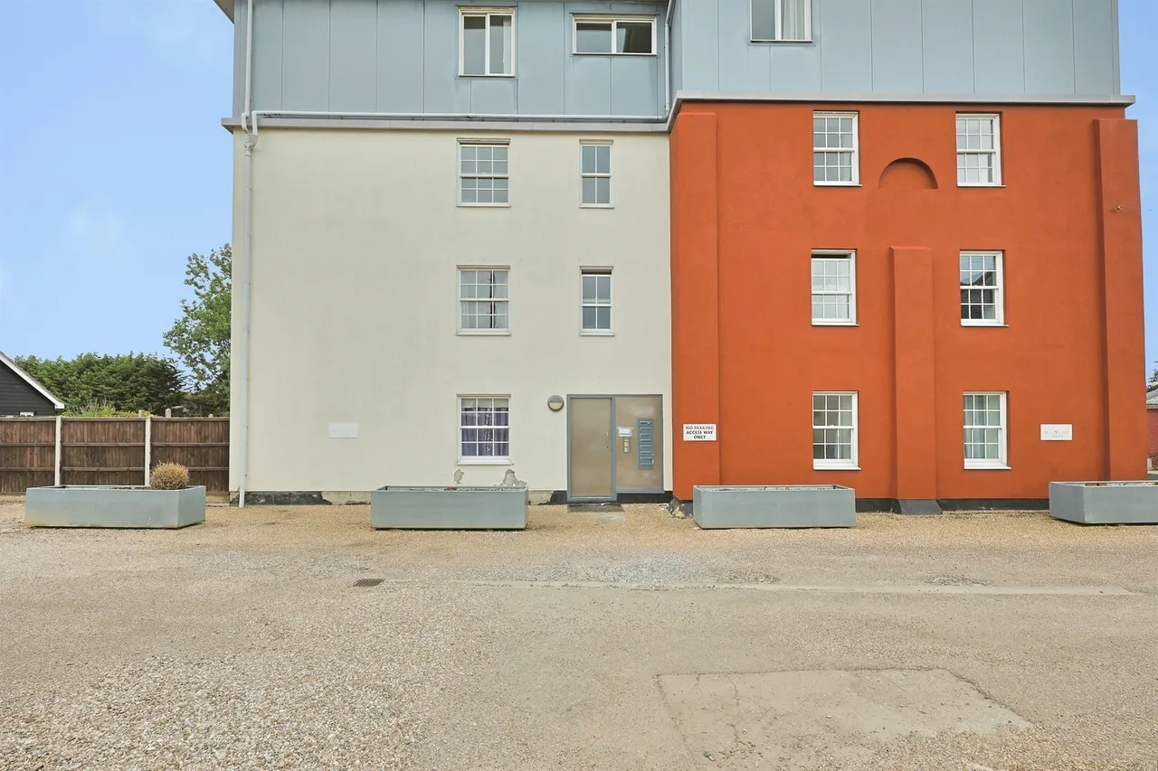 Station Road, Yaxham, Dereham, photo 12