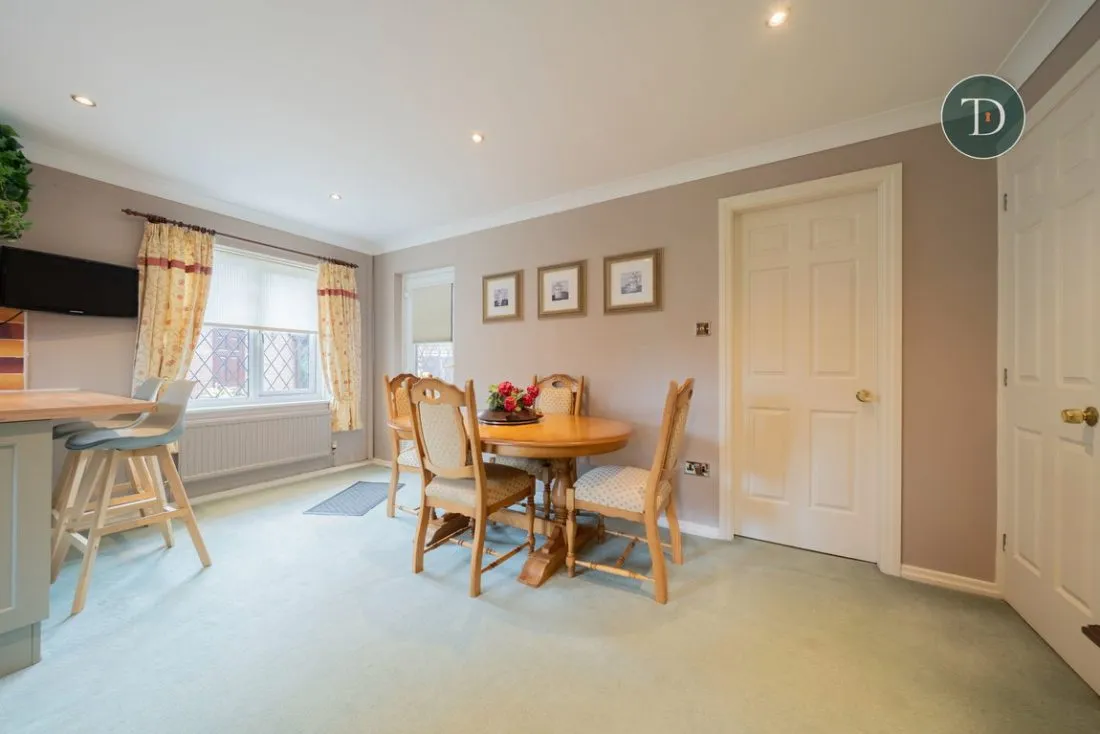 Vine Road, Great Sutton, CH66 2XX, photo 8