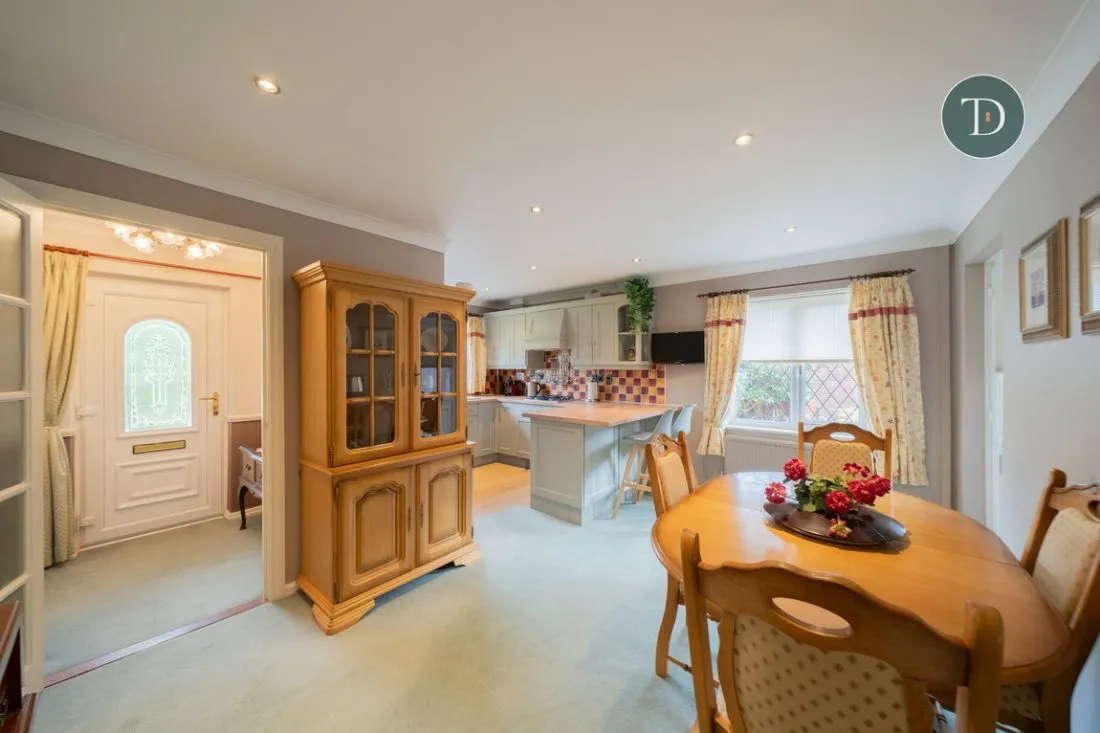 Vine Road, Great Sutton, CH66 2XX, photo 4