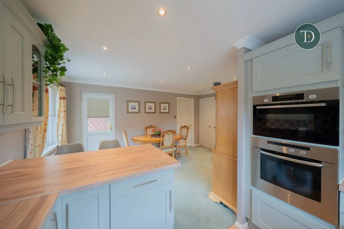 Vine Road, Great Sutton, CH66 2XX, photo 7