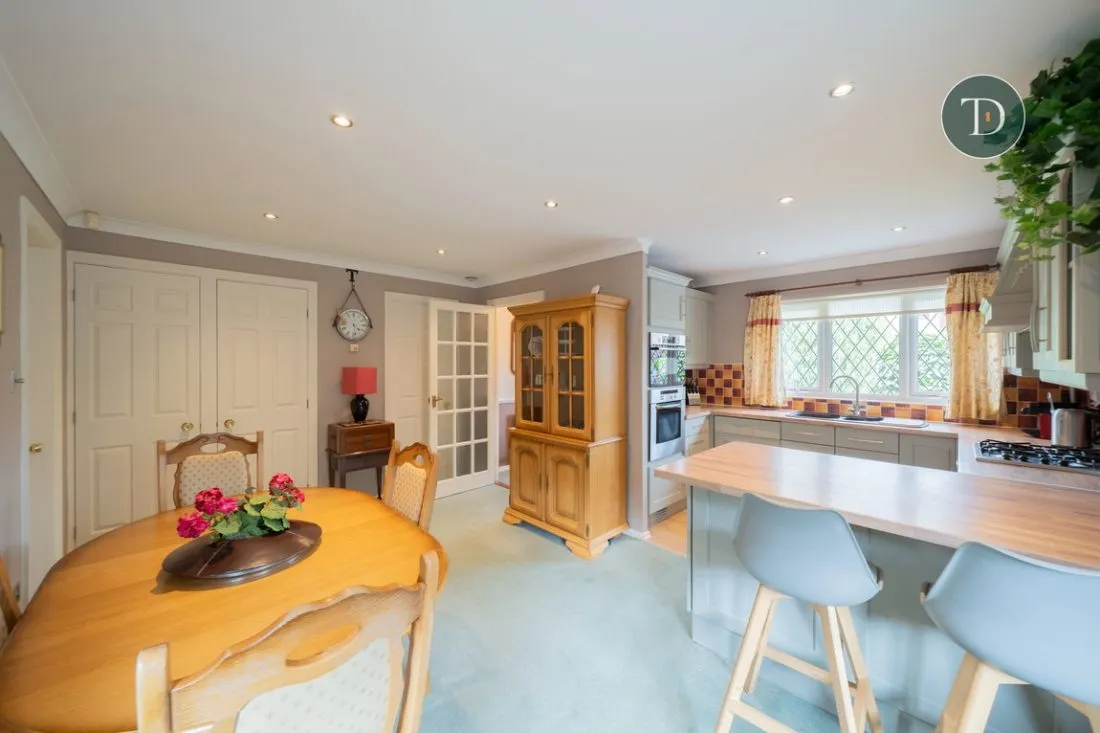 Vine Road, Great Sutton, CH66 2XX, photo 5