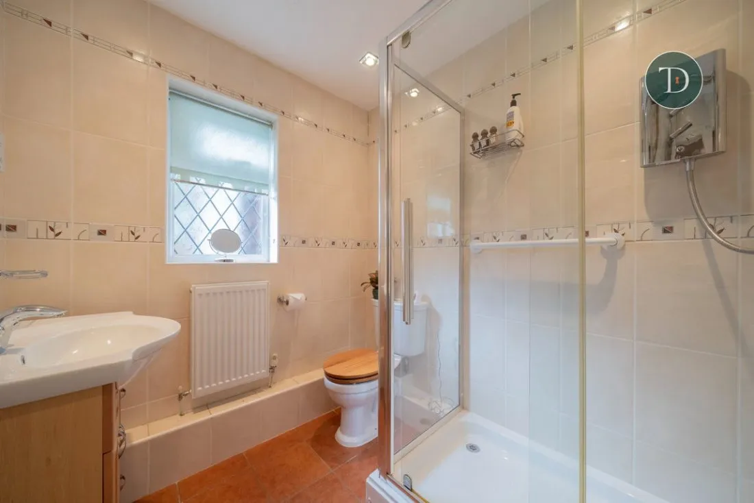 Vine Road, Great Sutton, CH66 2XX, photo 18