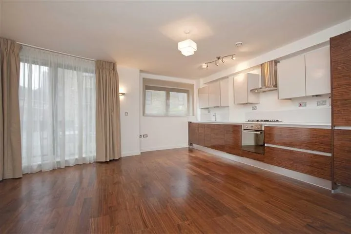 Woodland Crescent, London, SE10, photo 3