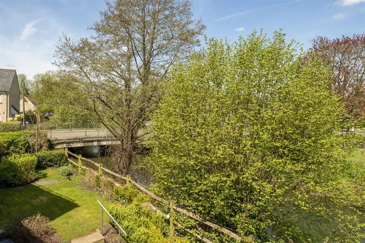 Gloucester Road, Malmesbury, SN16, photo 10