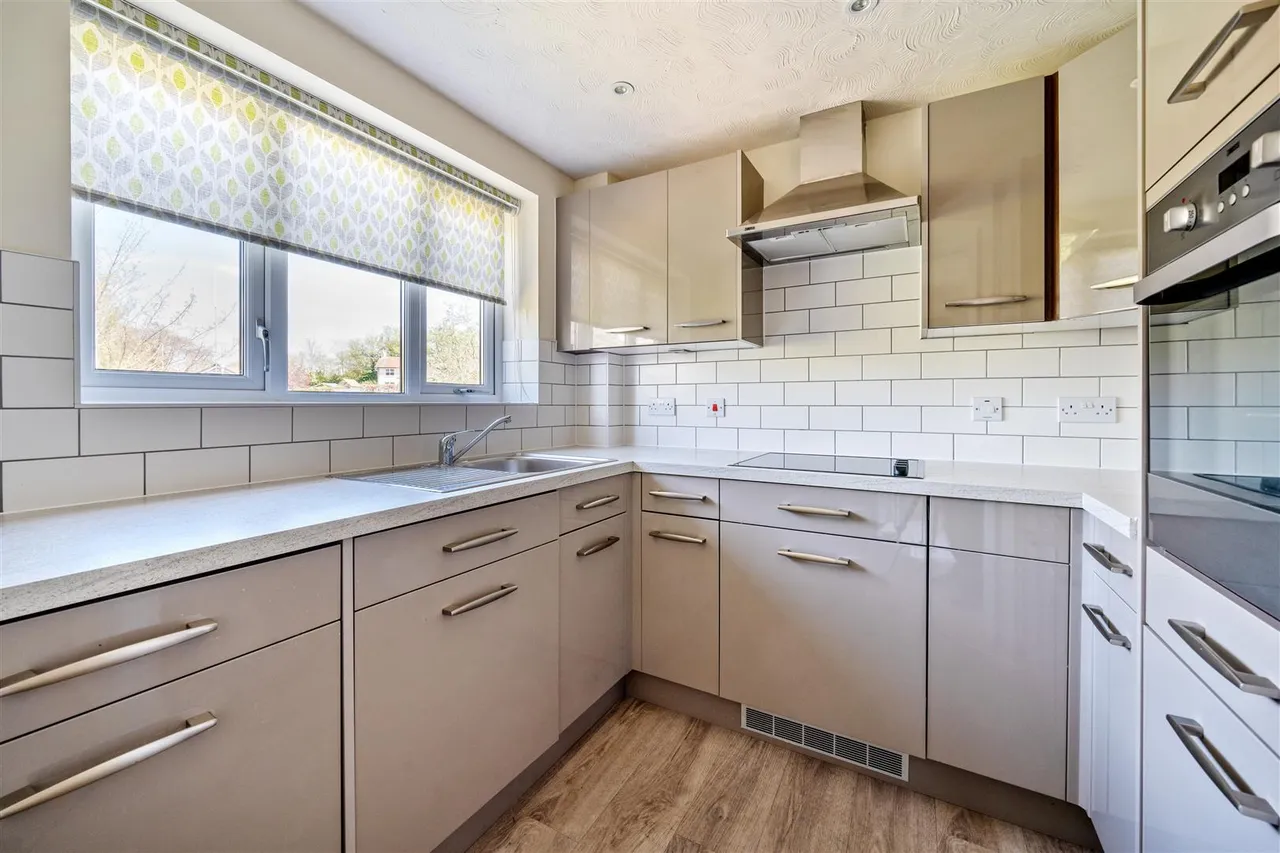 Gloucester Road, Malmesbury, SN16, photo 6
