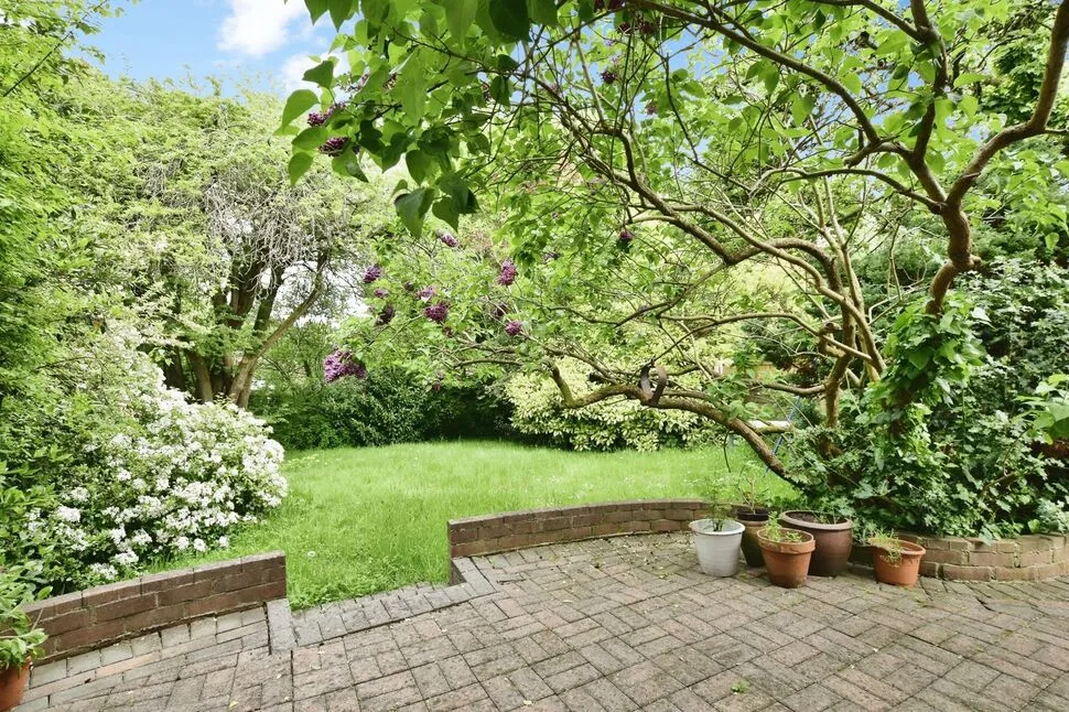 Dean Drive, Wilmslow, Cheshire, SK9, photo 6