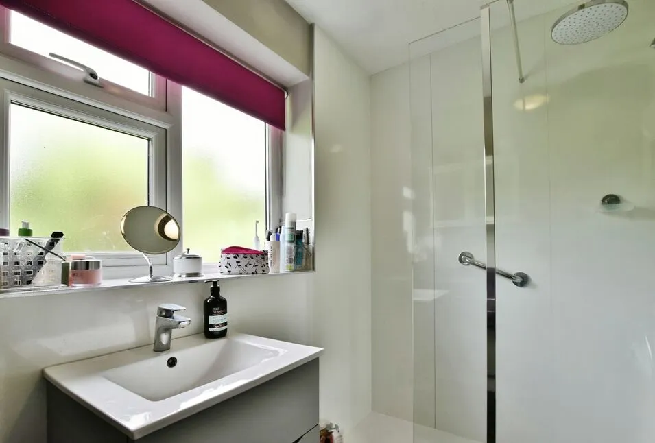 Dean Drive, Wilmslow, Cheshire, SK9, photo 9