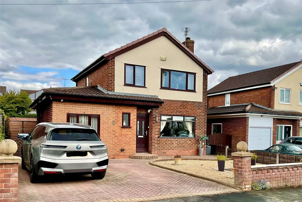 4 bed house for sale — Welch Road, Hyde, Greater Manchester, SK14