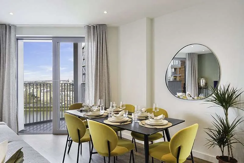 Nine Elms Lane, London, SW11 7DE, photo 3