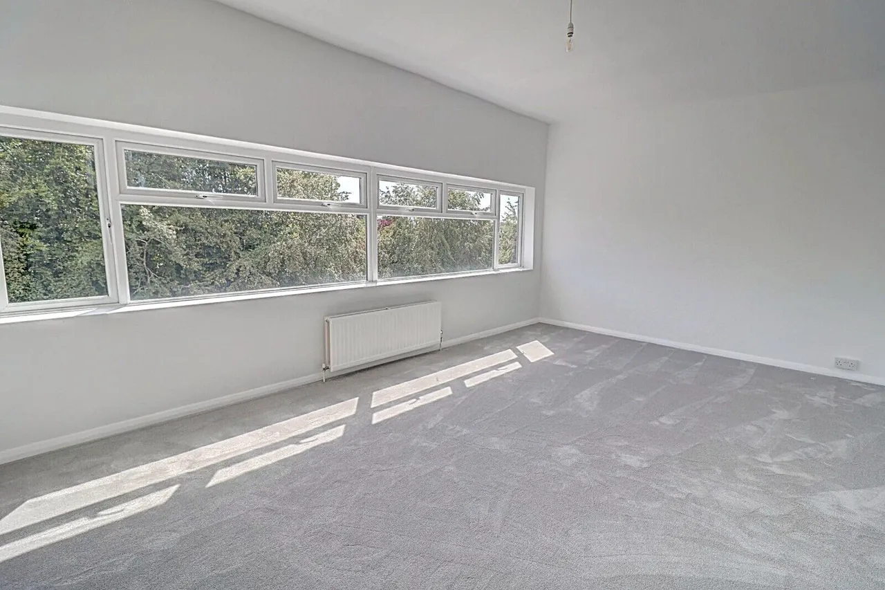 Park Parade Centre, High Wycombe, HP15, photo 9