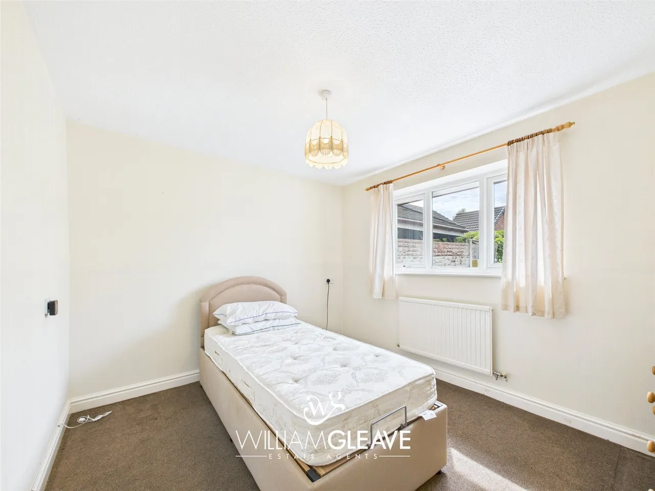 The Brambles, Shotton, CH5, photo 12