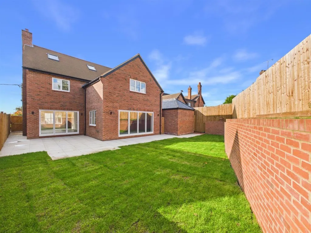 Lower Street, Quainton, photo 9