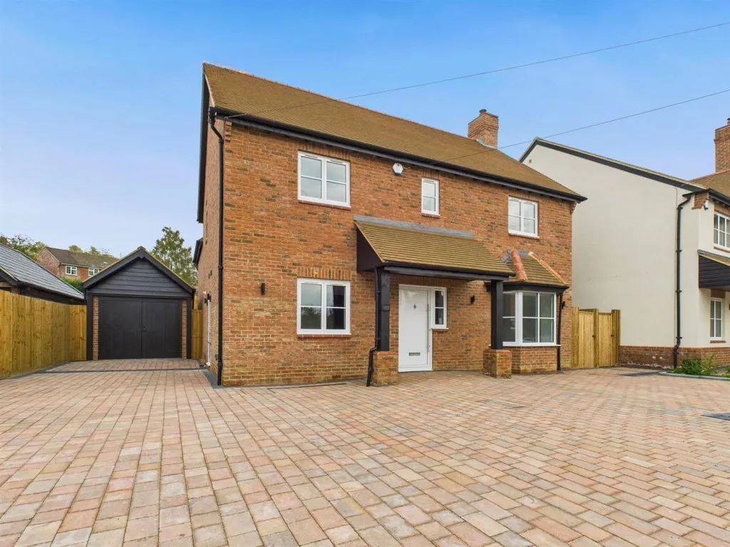 5 bed house for sale, Lower Street, Quainton