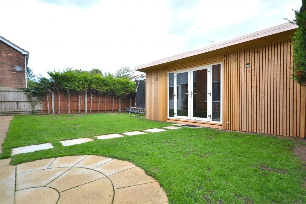 Briar Close, South Wootton, PE30, photo 2