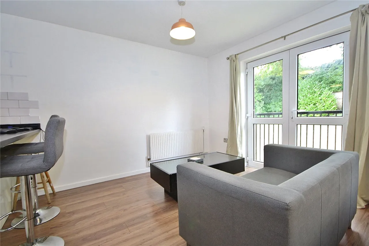 Apple Trees Place, Woking, GU22, photo 6
