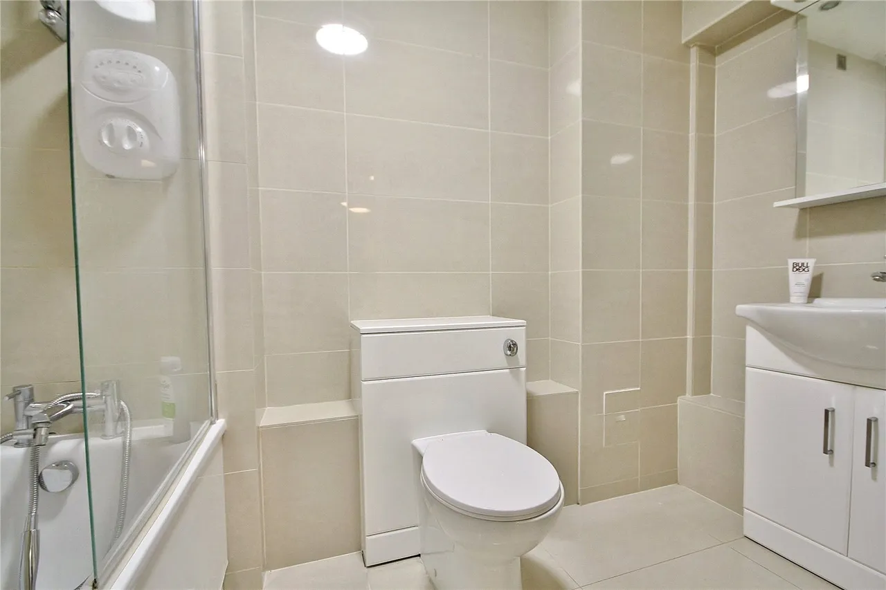 Apple Trees Place, Woking, GU22, photo 8