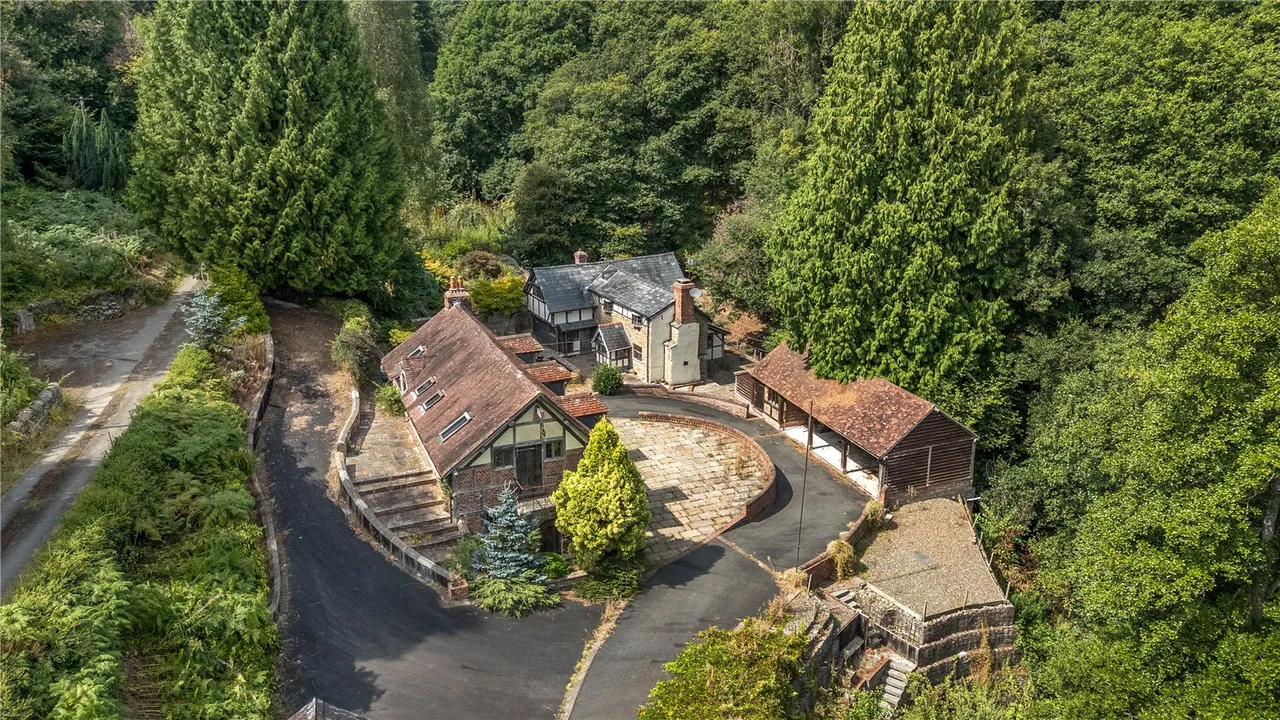 4 bed house for sale — Rushock, Kington, Herefordshire,, HR5 3SB