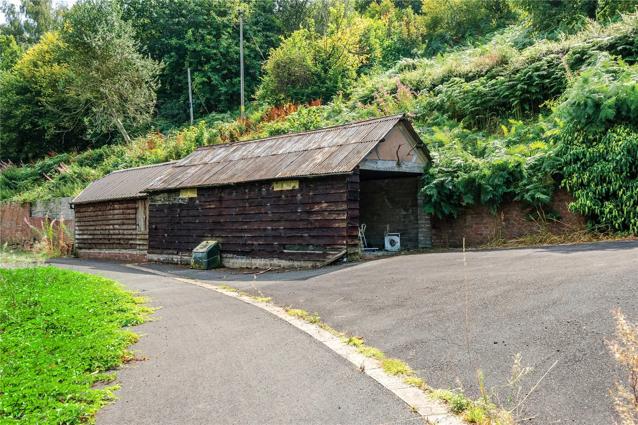 Rushock, Kington, Herefordshire,, HR5 3SB, photo 24