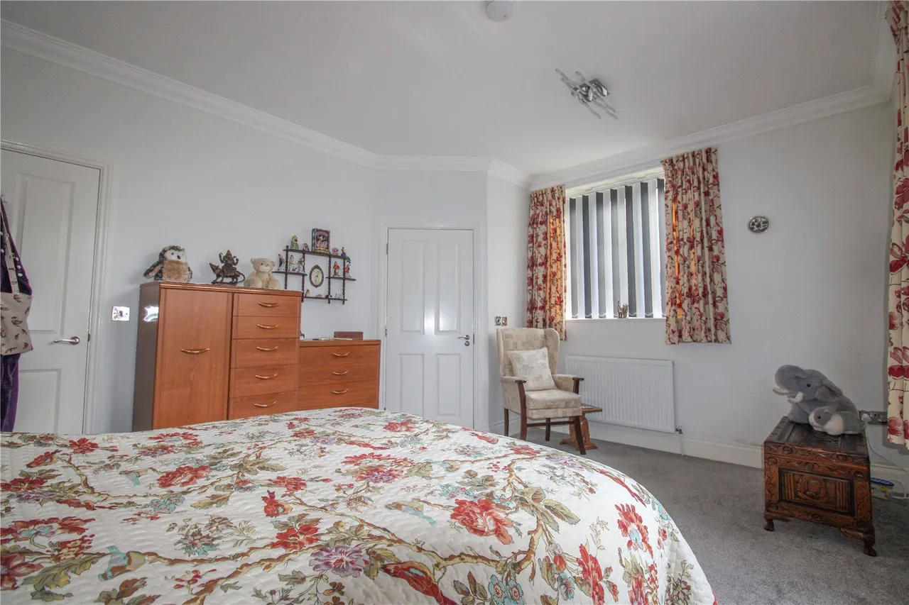 Hilperton Road, Wiltshire, photo 9