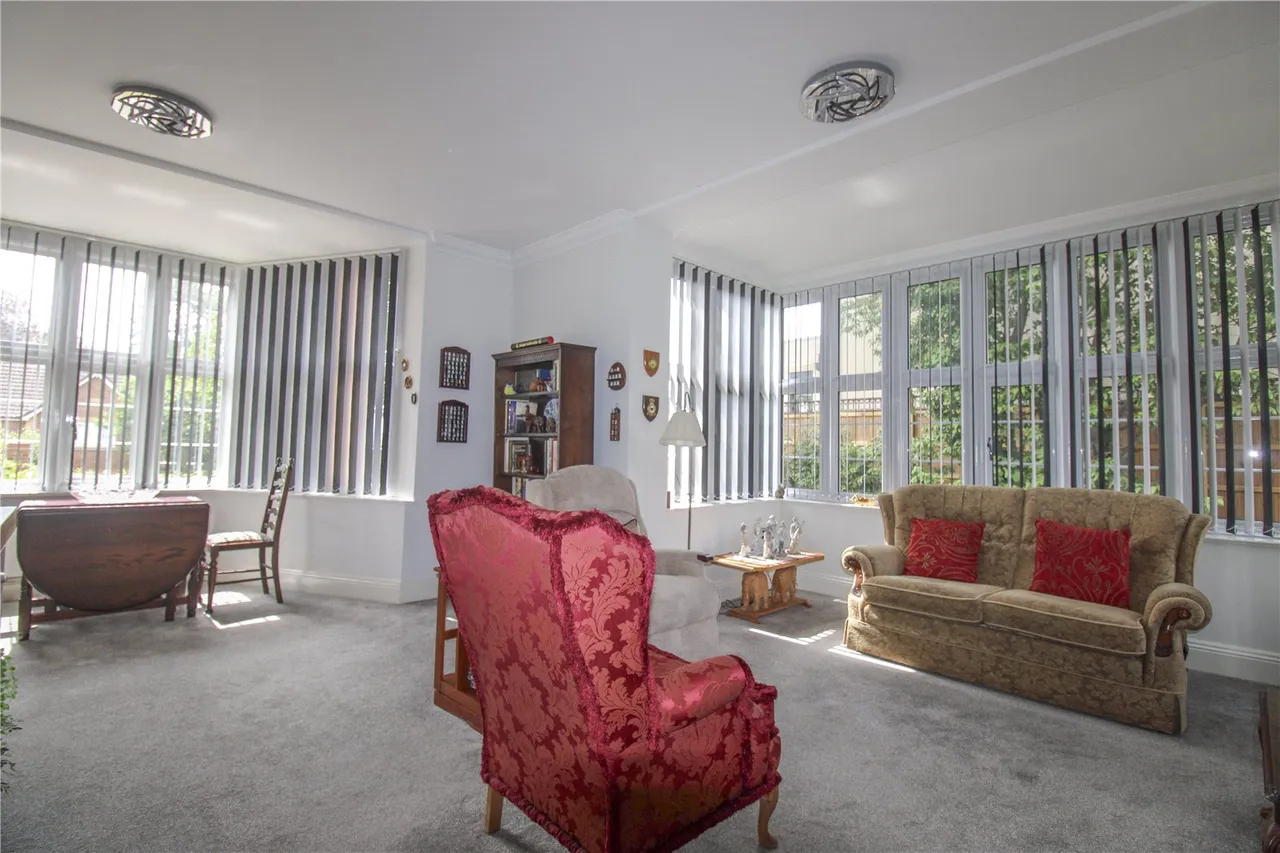 Hilperton Road, Wiltshire, photo 6