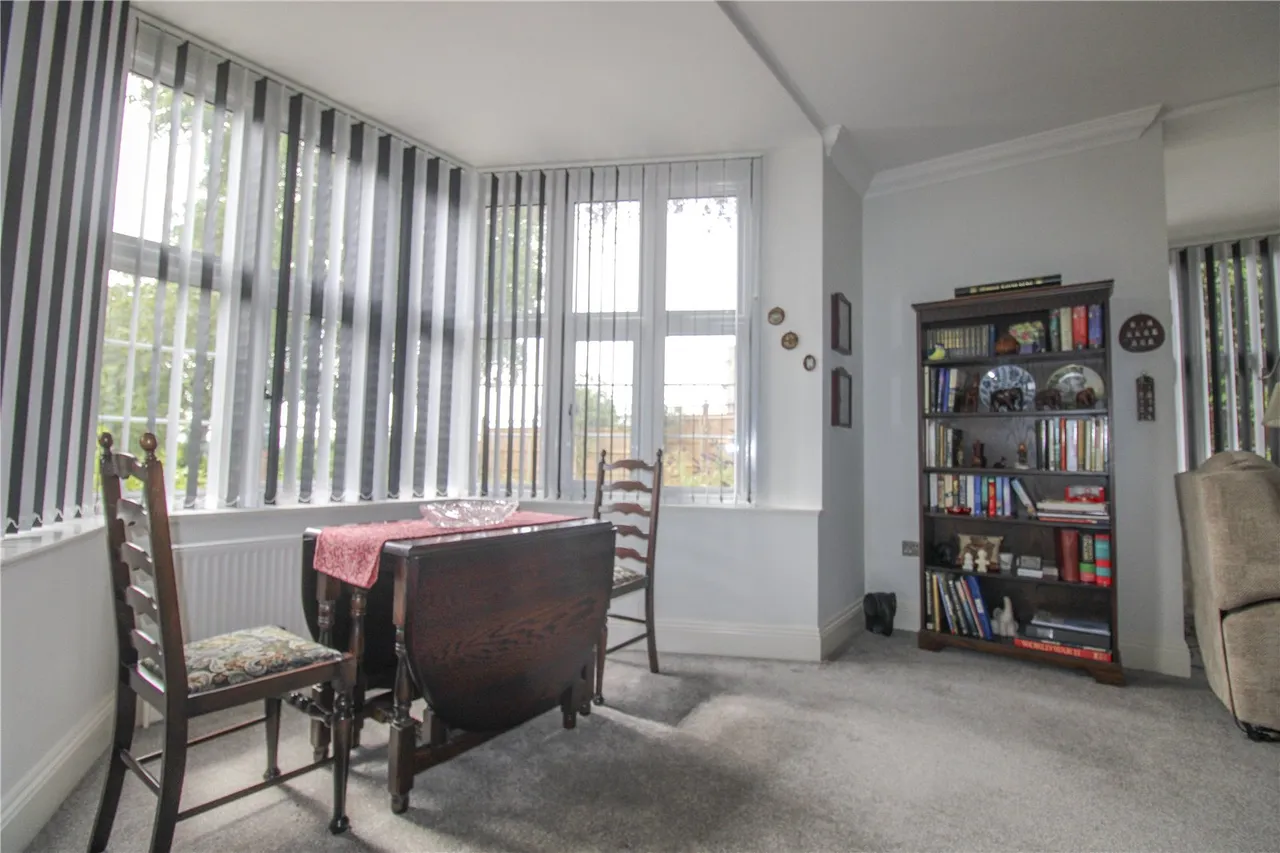 Hilperton Road, Wiltshire, photo 7