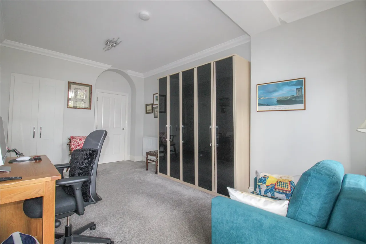 Hilperton Road, Wiltshire, photo 12