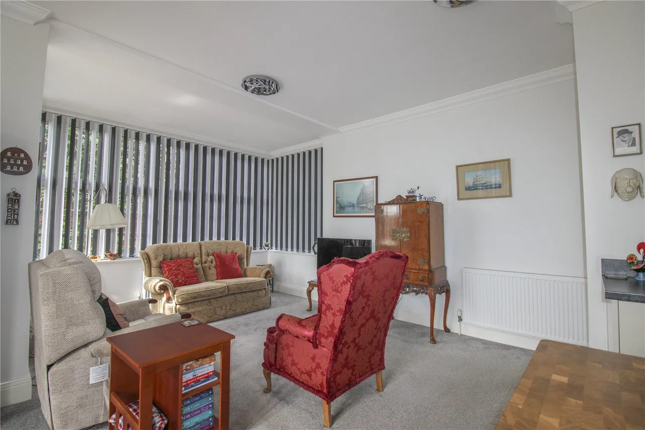 Hilperton Road, Wiltshire, photo 4