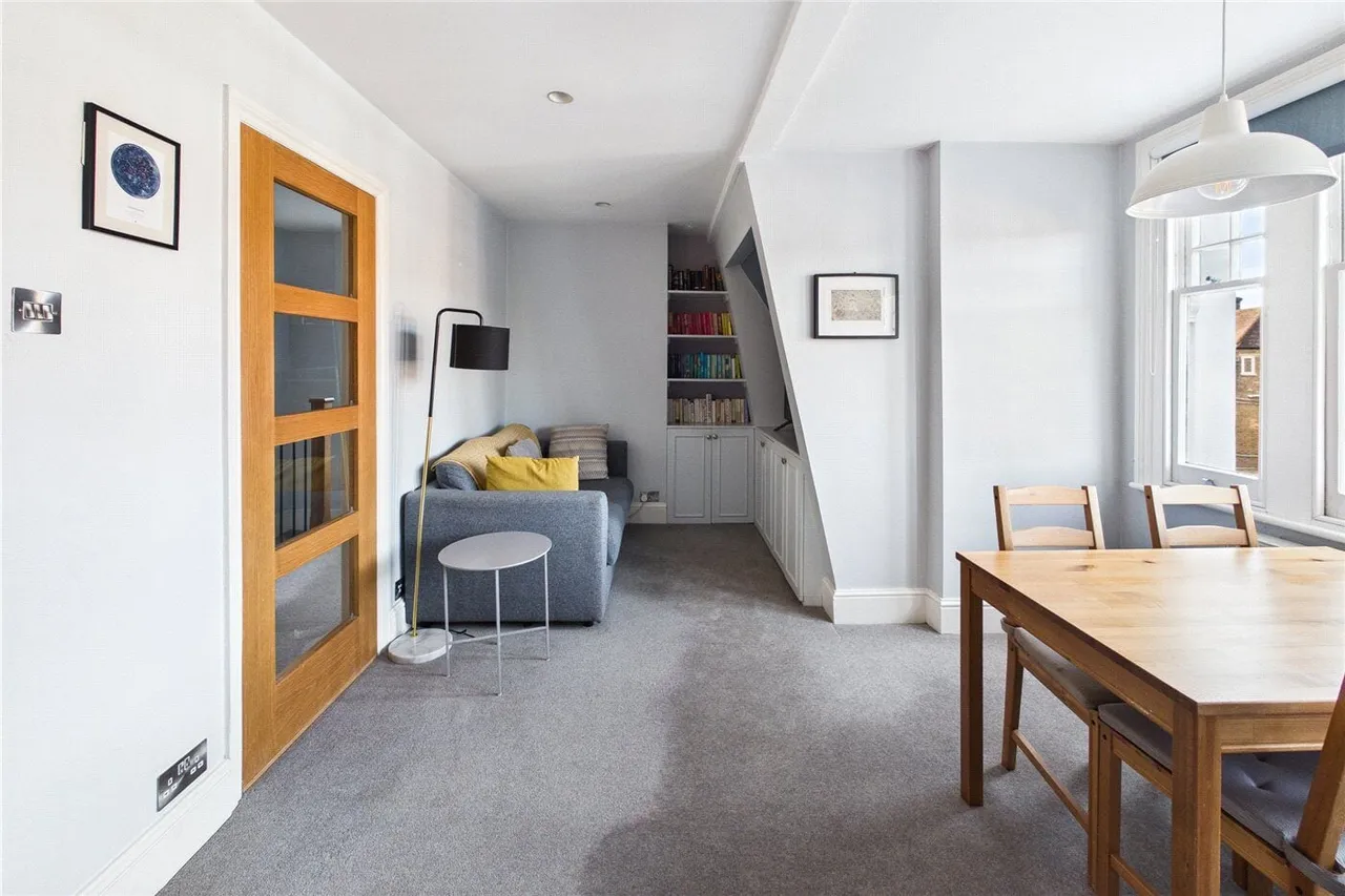 Riggindale Road, London, SW16, photo 3