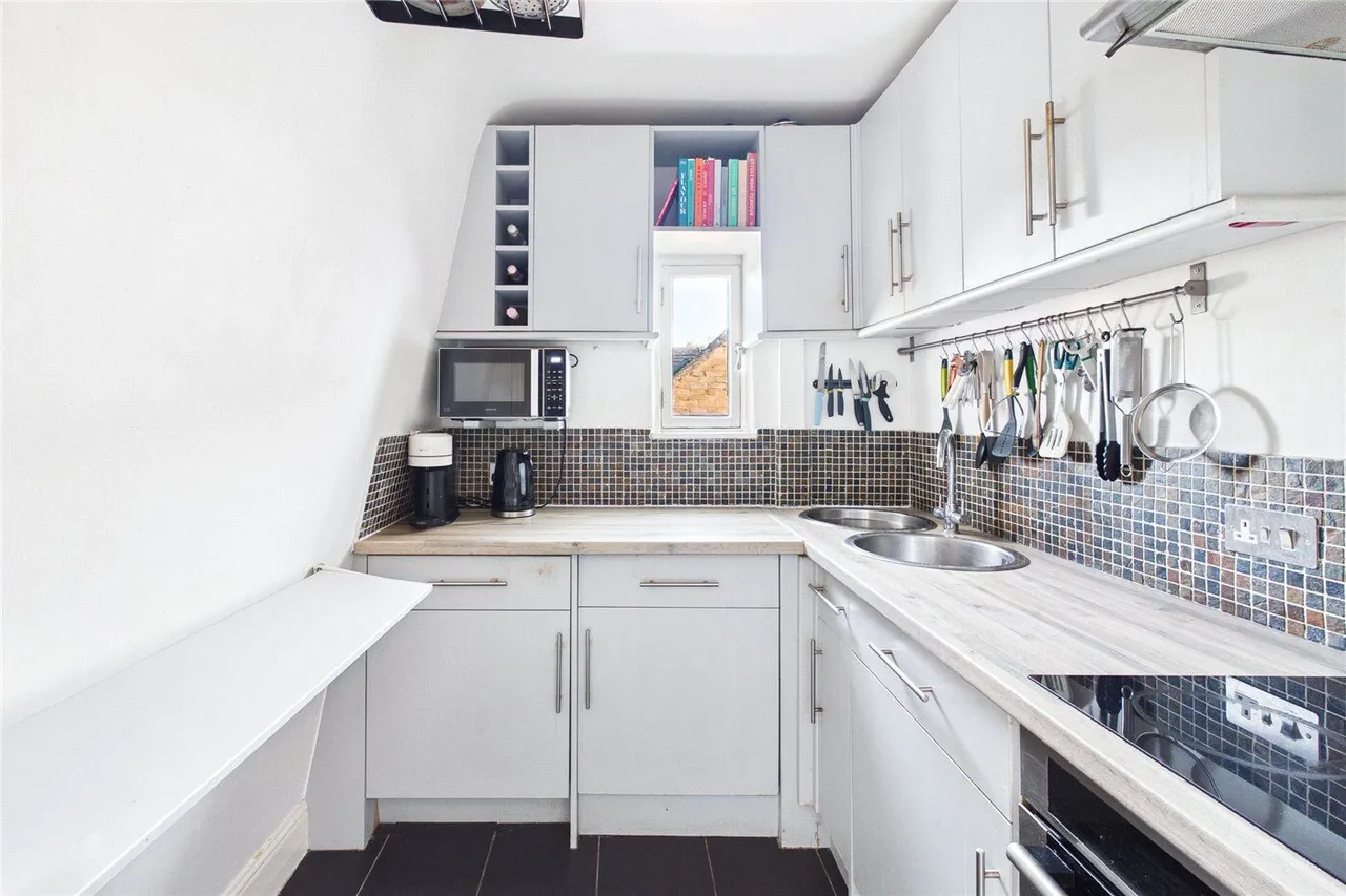 Riggindale Road, London, SW16, photo 6