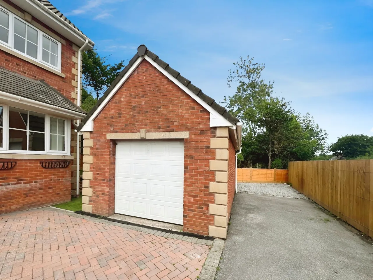 Ty Nicholas Pentre Howell, Bridgend, CF35, photo 9